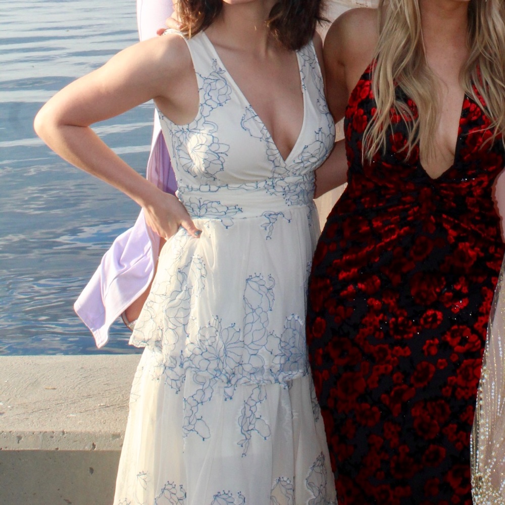 Lulu’s Midi/Maxi Embroidered Dress